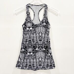 Lululemon Cool Racerback Top in White Black Glacier Lace Athleisure Yoga Sporty